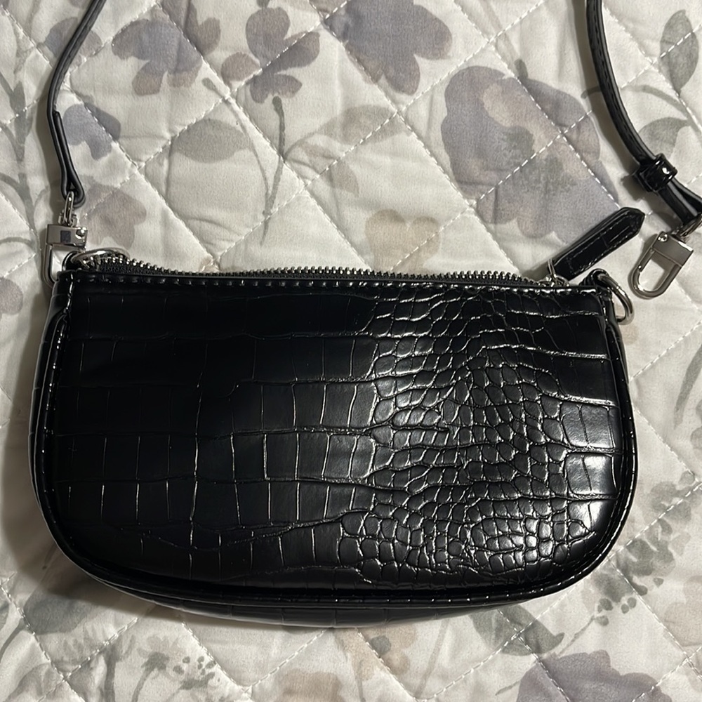New Black crossbody bag - Picture 2 of 7